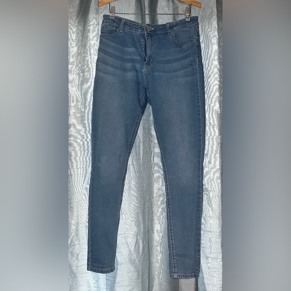 Womens Ardene blue skinny jeans